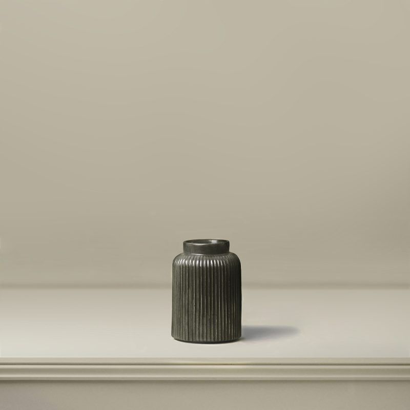 The Small Lutyens Vase In Slate
