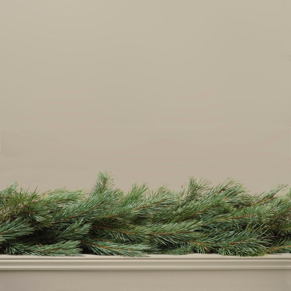 The Bailey British Garland